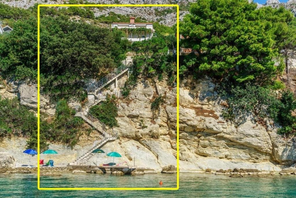 Studio Apartment In Pisak With Seaview, Terrace, Air Condition, Wifi Exterior photo